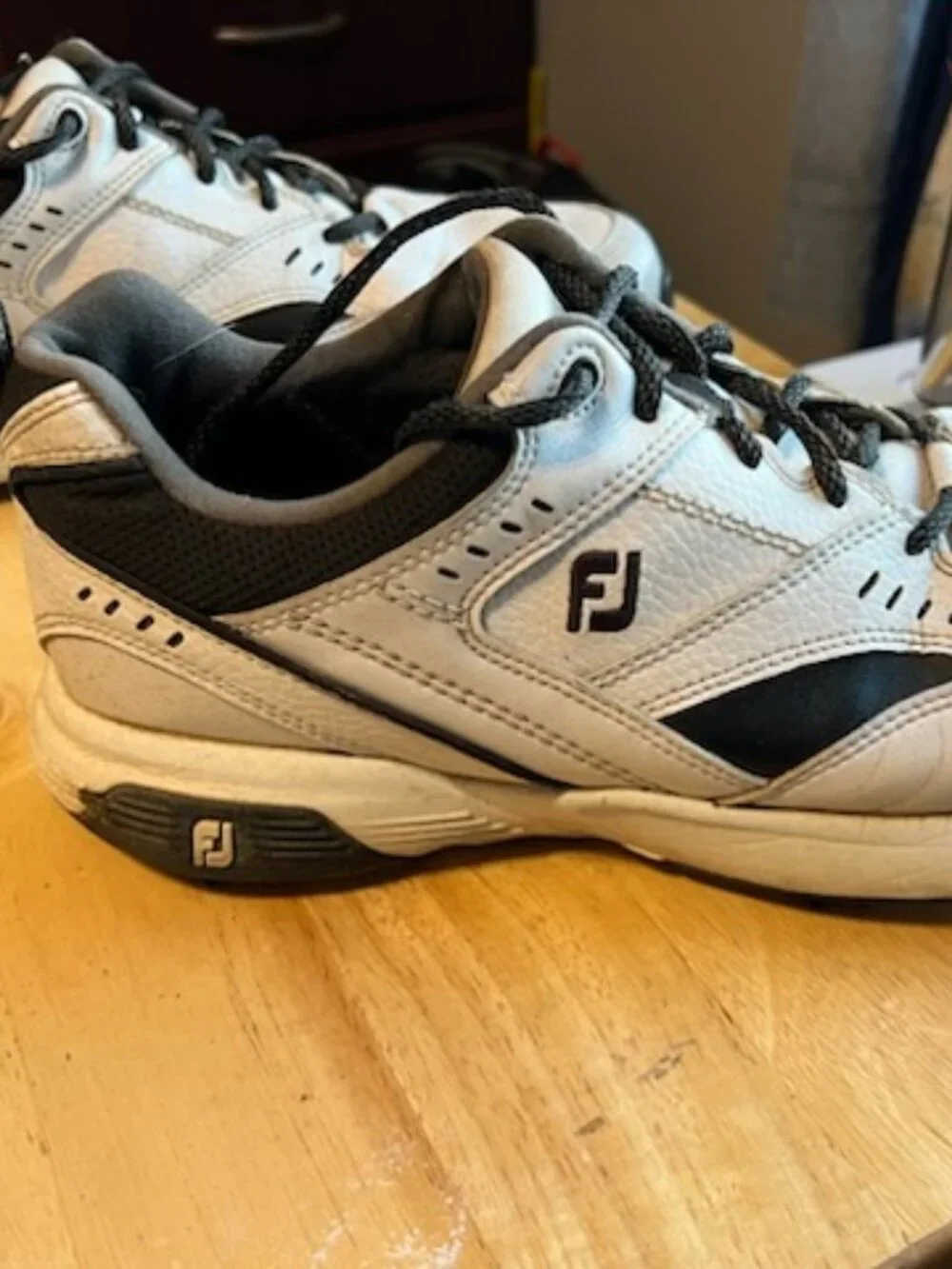 FootJoy Men’s Specialty Golf Shoes White/Black Size 10.5 Wide